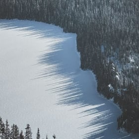 47-Photo Le lac aux ombres de Alexandra Racine - valeur $90 item