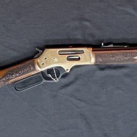 Henry Rifle item