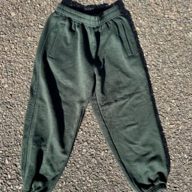 Farnborough Primary - Reception PE Joggers Green - 7/8 years item