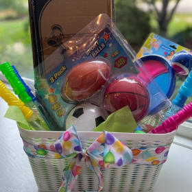 Outdoor Fun Basket item