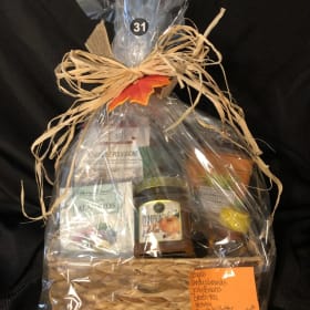 #31 tea and honey basket item