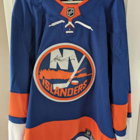 Blank Islanders Jersey Signed by Sam Bolduc item