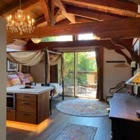 2-Night Escondido Getaway for 2 with Custom 5-Course Dinner item