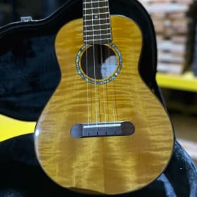 Kahiko Tenor Ukulele item