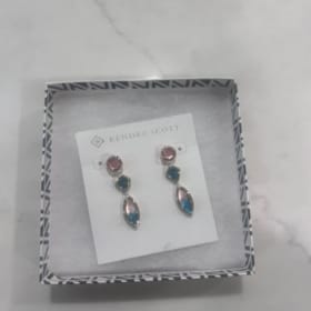Kendra Scott Earrings, Pair #1 item