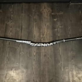 Descendant DH bar item