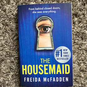 THE HOUSEMAID BOOK HARDCOVER NEW SYDNEY SWEENEY’S NEW FILM item