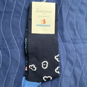 FANDANGO POPCORN SOCKS NEW MOVIE TICKET BUYING SERVICE item
