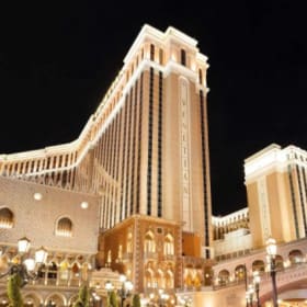 The Venetian - 2 Nts, $250 F&B Credit, 2 Sphere Tix item