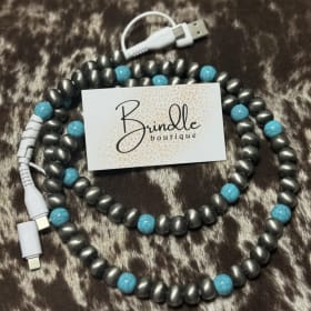 Brindle Boutique Navajo Pearl & Turquoise 4-Port Charger item
