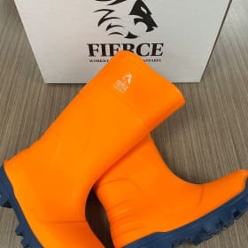 Fierce Frontier Thermo Boots - Size 10 item