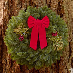 22" Mixed Evergreen Wreath item