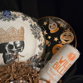 Item #14 "I Fall to Pieces" Basket item