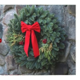 W3 - 28” Mixed Evergreen Wreath -(This is Pick up Only) item