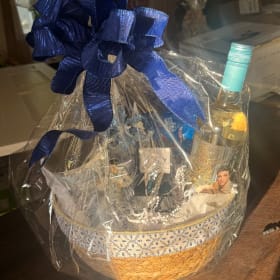 Blue Christmas Basket Donated by Connie Jordan item