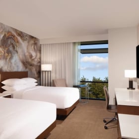 Weekend Stay and Breakfast for 4 in Modern Luxury item