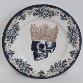 Item #14 "I Fall to Pieces" Basket item