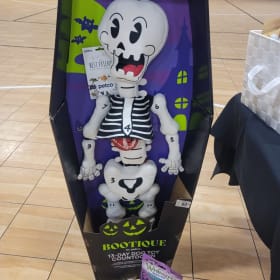 Dog Advent calendar and $40 Petco gift card item