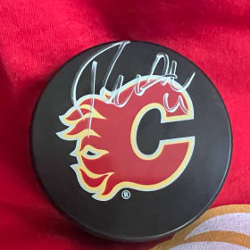 Autographed Calgary Flames Fan Package item
