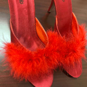 LADIES SHOES - FREDERICK'S OF HOLLYWOOD item