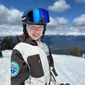 Ariana Kaisaris item