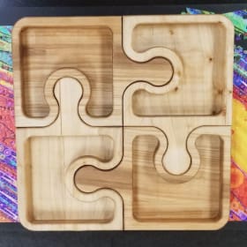 Interlocking puzzle piece tray set item
