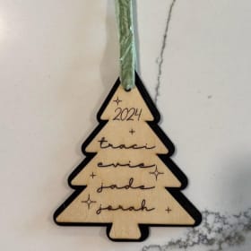 Multiple Name Christas Tree item