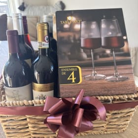 Red wine lovers item