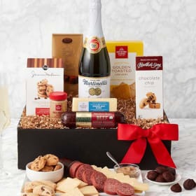 Gourmet Picnic Basket item