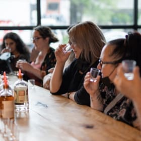 Visite et dégustation à la distillerie CIRKA item