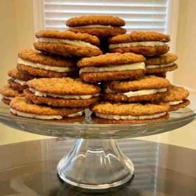 Oatmeal Pies item