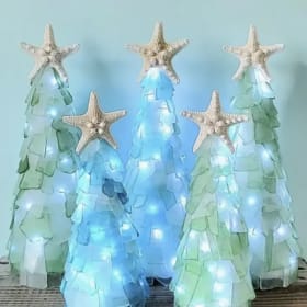 Holiday: Christmas Trees item