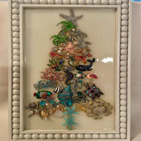 Holiday: Christmas Trees item