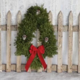 🎄 24" Christmas Tree Holiday Wreath 🎄 item