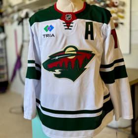 Marcus Foligno #17 Autographed Minnesota Wild (A) Jersey item