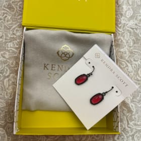 Kendra Scott Jewelry Set item