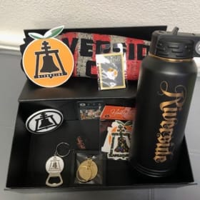 Item 36 - Riverside Swag Bundle item