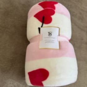 Victoria’s Secret Heart Plush Blanket item