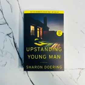 Thriller Fan Alert: 3 Collectible Proofs & A 2026 Title! item