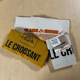 Le Croissant Bundle +$25 Card item