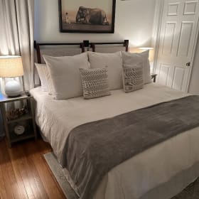 Fredricksburg Home Stay item