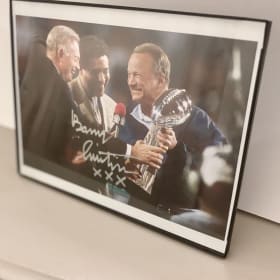 Autographed Barry Switzer Super Bowl XXX Champion Photo item
