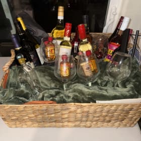 12. Wine Basket item