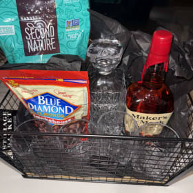 26. Makers mark whiskey, canister set item