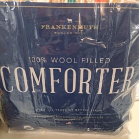 Wool filled comforter from Frankenmuth Woolen Mill item