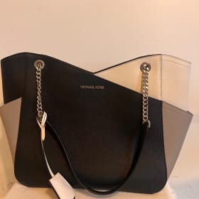 Iconic Michael Kors Handbag item