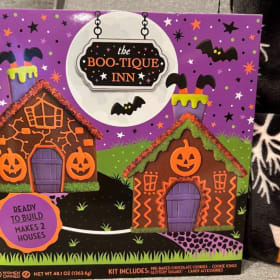 Cozy & Spooky Halloween Set item