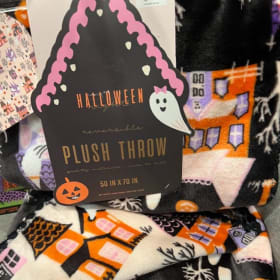 Cozy & Spooky Halloween Set item