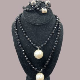 Gales Designs necklace and 3 bracelets item