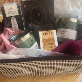 Room 9: Coffee Basket item